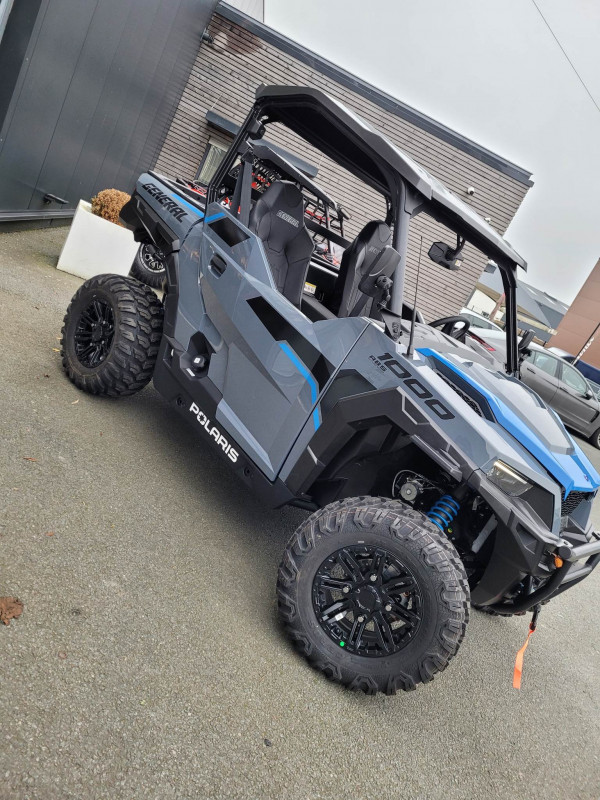 POLARIS GENERAL 1000 EPS DELUXE ABS