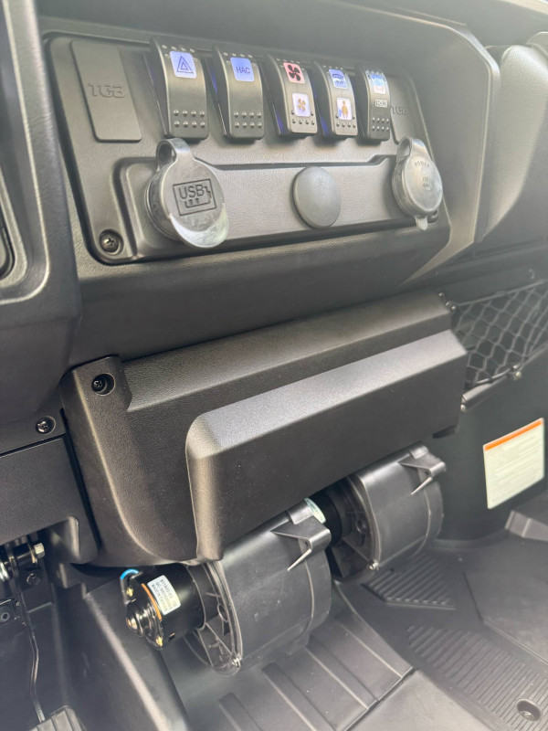TGB LANDMAX 1000 PRO EPS - Cabine intégrée