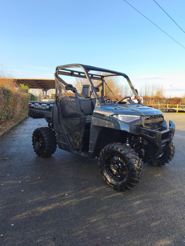 POLARIS RANGER DIESEL EPS - Deluxe